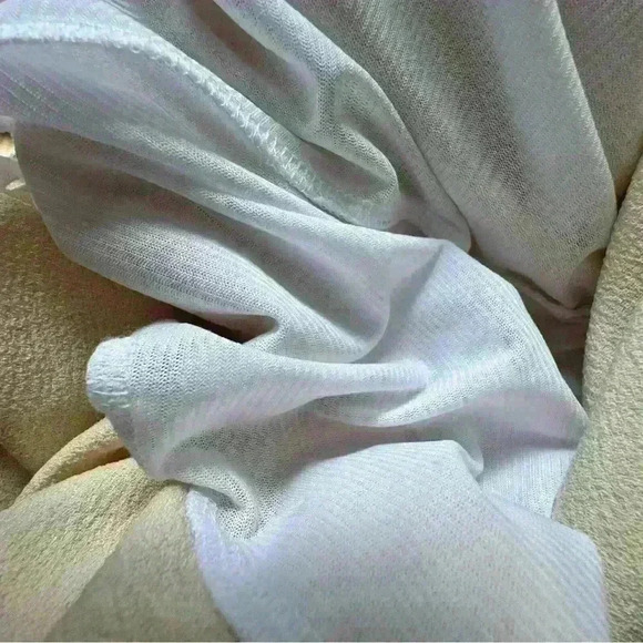 Light Cream Romper Size Medium NWOT - Picture 5 of 5